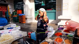 AMAZING Skill !! 35 years Street Grandma Noodle Masters | Thai Street Food