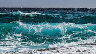 Rüyada Dalgalı Deniz Görmek Ne Anlama Gelir?