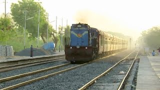 Morning Silence Killer : Diesel Bandra - Bhuj AC Superfast Express Knocks Ambli : Indian Railways