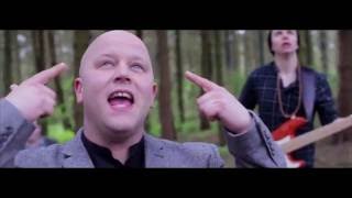 London based rock band DAYS INDOORS  'Smile' Official Music Video