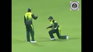 Saeed Ajmal and Shoaib Malik funny drop catch