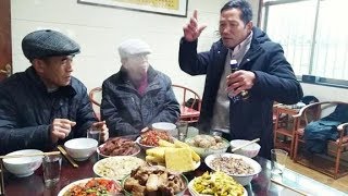 “农村办酒席，舅舅坐上席”，为何舅舅在亲戚中的地位那么高