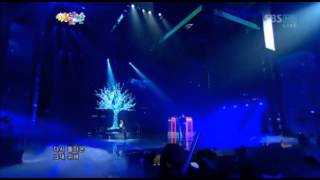 121229 Sung Si Kyung CL 2ne1 stage