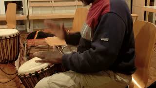 Mansa Camio - Djembe accompaniment/Begleitung - ga-da . de-ge-/da . .