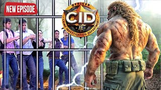 जब एक Khonkhar Adimaanav से घिरी पूरी Investigation Team | Best Of CID 2025