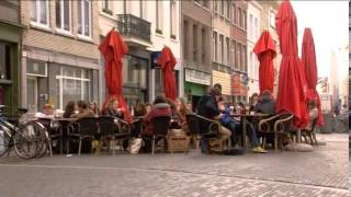 Studenten minder op café