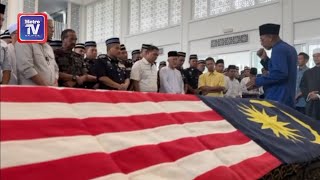 Raja Permaisuri Agong beri penghormatan terakhir jenazah anggota polis terkorban