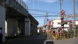 00123　和歌山国道高架下の和歌山競輪場の近くの踏切　ＪＲ紀勢本線の踏切