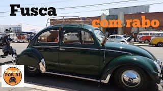 O Fusca verde no Encontro de Fuscas, Kombis e Scooter na Califórnia.