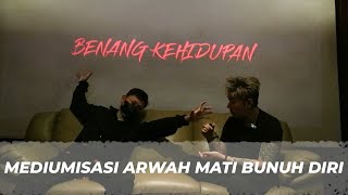 ARWAH MATI BUNUH DIRI TERTABRAK REL KERETA HINGGA GENTAYANGI PEMANDI JENAZAH