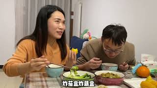 元宵节媳妇做一桌绿油油的菜，只因老公不经意的话，女人真爱记仇