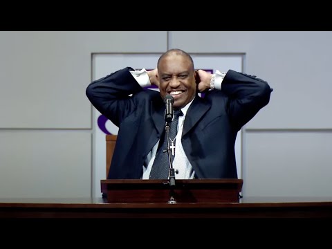 What discussion is had after Reverend Sykes closes the sermon?