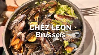 🍽️ Chez Léon Brussels: A Must-Try for Belgian Mussels \u0026 Fries! 🇧🇪🦪🍟