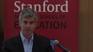 GSE Dean Daniel Schwartz welcomes students at the 2016 New Student Orientation