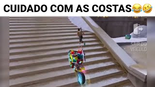 20 MINUTOS DOS MELHORES MEMES DE FREE FIRE, Cuidado Com As Costas, Sai De Baixo