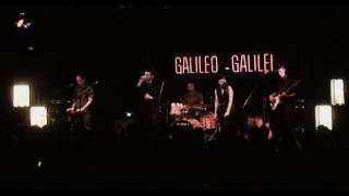 Exsonvaldes \u0026 Helena Miquel - En Silencio (live in Madrid)