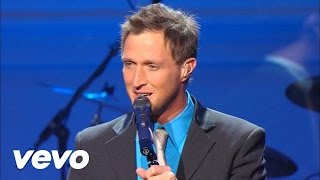 Ernie Haase & Signature Sound - Right Place, Right Time [Live]