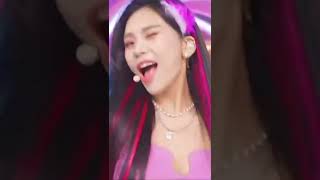 Umji and her iconic wink in bob bop ✨#viviz #umji