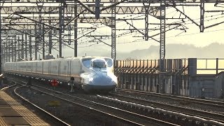 [輝く車体!]夕方の新倉敷駅をさまざまな新幹線が超高速通過!