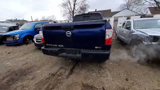 V0284A 2017 Nissan Titan XD