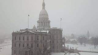 Heavy snowfall and Lansing Michigan