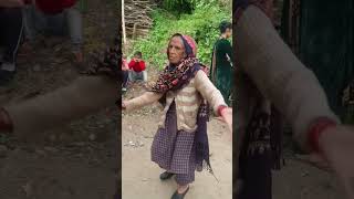 Bhaderwah ki 90 sal ki dadi maa nachi Bhaderwahi dhole pe