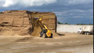 JCB 535-95ag+ telehandler facing at 40 feet