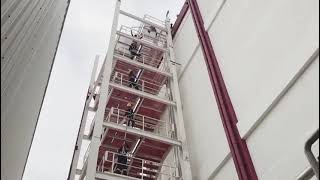 Video showing the correct zig-zag and safest way of transferring scaffolding material.