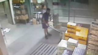 Jnrs Pallet jack fail