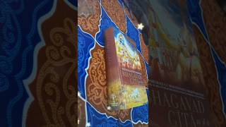 Srimad Bhagavad Gita Book Review || #shorts || vaishnava sang #vaishnavasang #youtubeshorts