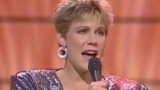Anne Murray - Now And Forever (Live)