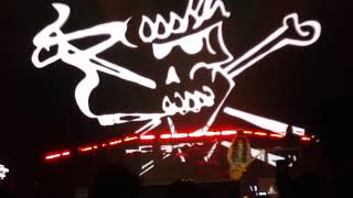 "Slash Guitar Solo" and "Sweet Child O' Mine" Guns N' Roses Live at Staples Center in LA 11/24/2017
