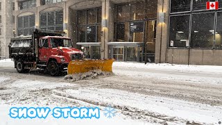 30CM Snow storm hit Montreal/Canada/slippery slope in Montreal🇨🇦❄️❄️