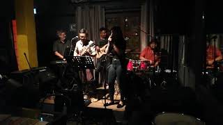 Dia - Sheila Majid : Cover By NiteFlite Band at China House Penang.