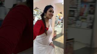 Actress Divi #saree entry , Bigg Boss Divi Thellacheera #youtubeshorts #shorts #shortvideo