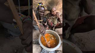 That's incredible Lunch😋🤤😲 Very delicious Food 🤤 Hadzabe tribe enjoying their favorite food.