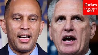 'Partisan Political Stunt': Hakeem Jeffries Blasts GOP Over Impeachment Inquiry Into President Biden