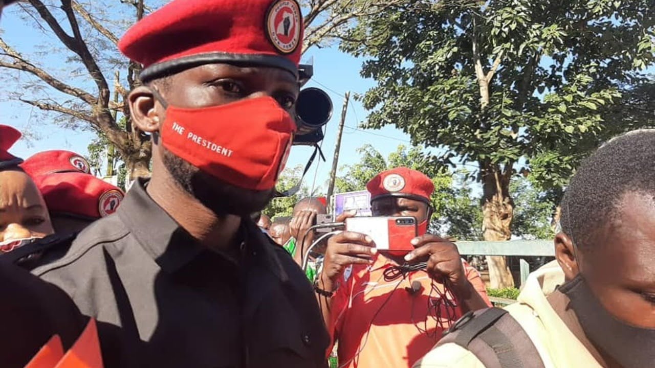 Bobi Wine Blocked By Police From Mbale Kitabuse - YouTube