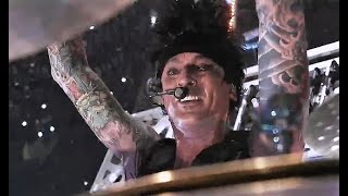 Mötley Crüe - Tommy's Drum Rig - Live in Los Angeles [HD]