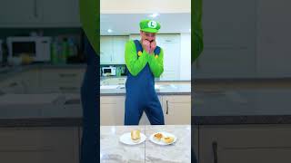 Sneaky Luigi tricked Mario and Princess Peach #funny  #supermario #mario #luigi