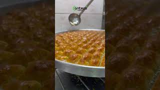 Baklava Şerbeti Nasıl Dökülür ?