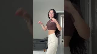 JULIA DOURADO DANÇANDO - | TIK TOK DOS FAMOSOS