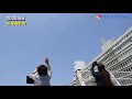 福島県民に元気！大空に『スマイル』マーク　室屋義秀さんフライト