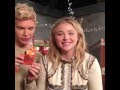 Chloë Grace Moretz prueba dulces Mexicanos