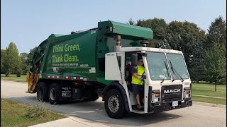 WM Mack LR Rear Loader Garbage Truck Packing Carted Recycling