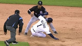 CWS@DET: Iglesias hustles to swipe second base