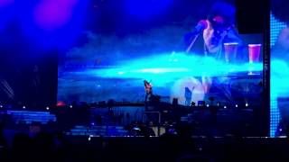 Guns N' Roses - November Rain With An Unique Intro - Live in Dubai ( March 03, 2017)
