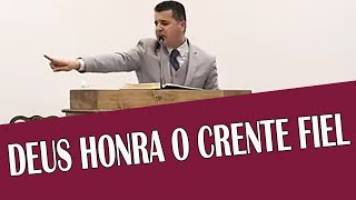 DEUS MUDOU O CATIVEIRO DELE , E EXALTOU NA TERRA !!! PALAVRA LINDA !!!