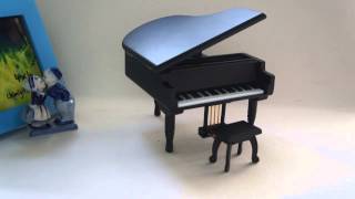 Grand Piano Sankyo Music Box - I can't help falling in love with you (Elvis Presley)