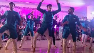 Wedding dance performance by Saras Group #ShadiyonKaSeason